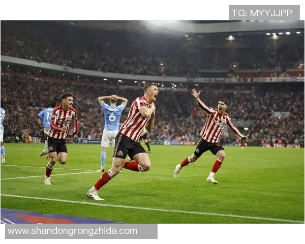 从边线到聚光灯中心：2007年的光明球场球童，2026年的桑德兰英超英雄